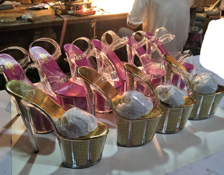Real photos bride wedding shoe - đánh giá và giá Clear Strap Heel