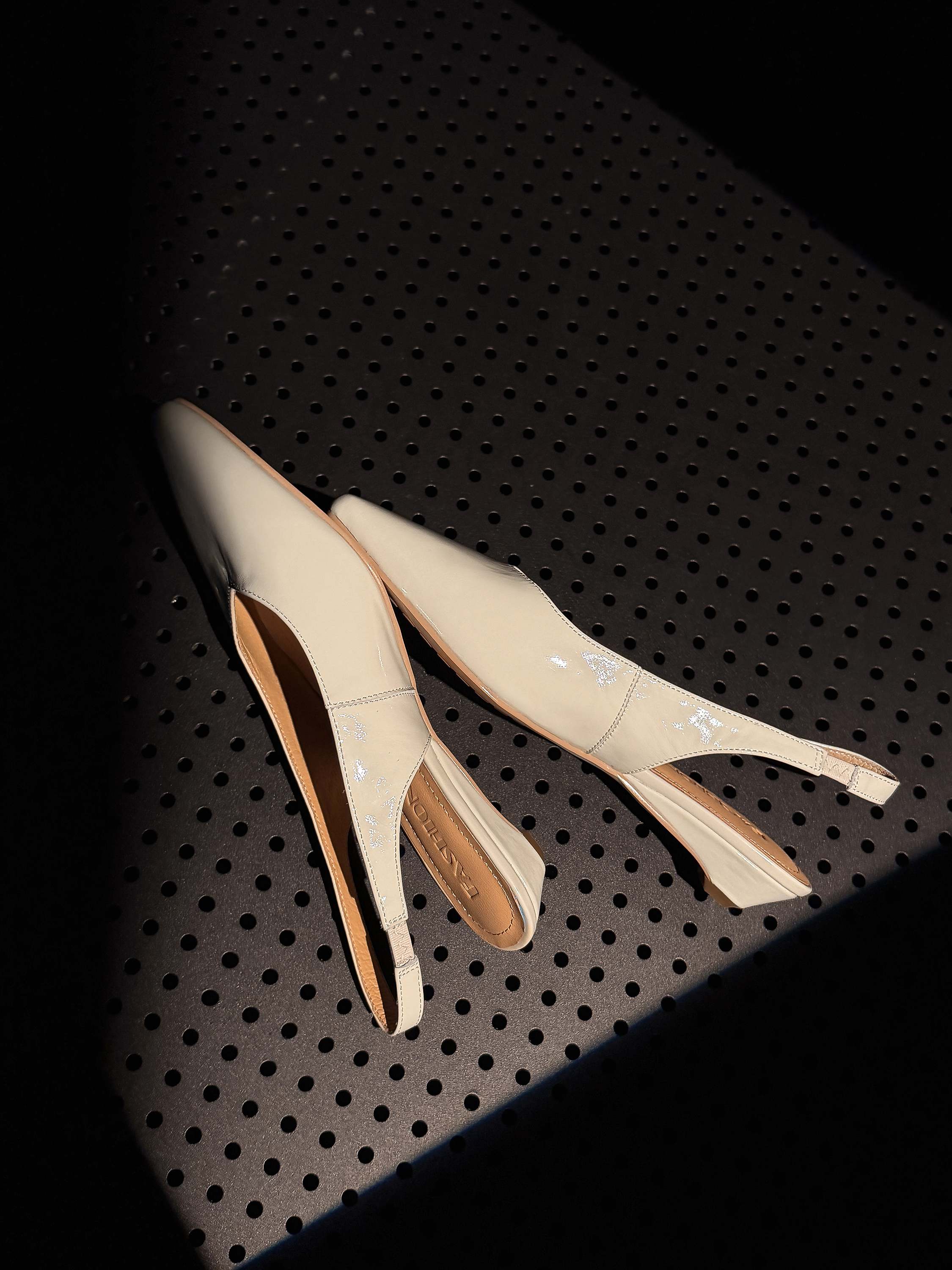 Lenkisen 2026cow Leather Sling - đánh giá và giá Women Shoes Branded